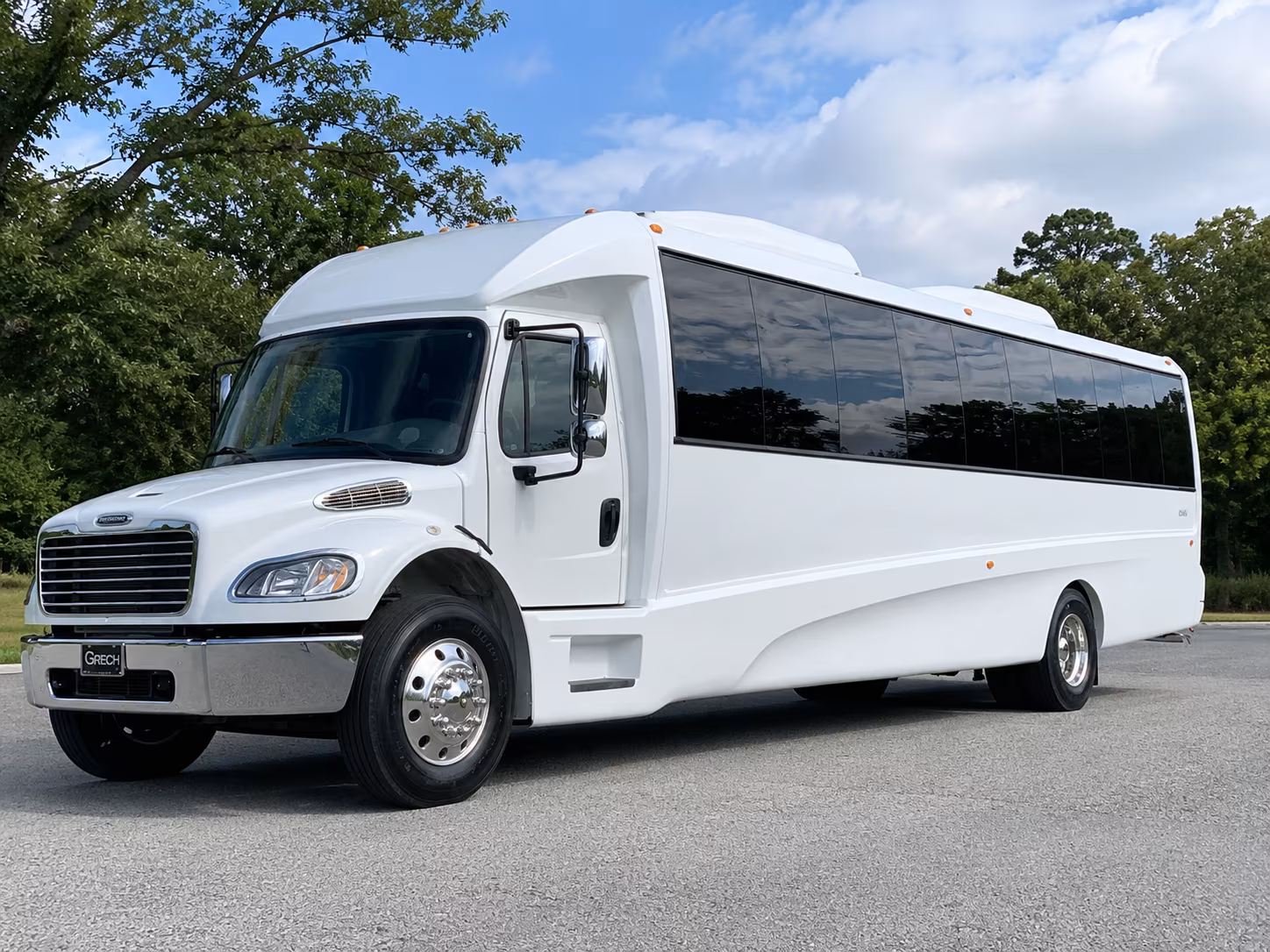 San Bernardino Birthday, Sweet 16, & Quinceañera Party Bus Rentals